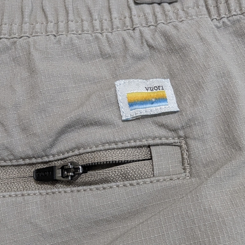 Mens VUORI Ripstop DuraTerra Shorts XL Khaki Tan 8” Organic Cotton Hiking - Picture 3 of 7
